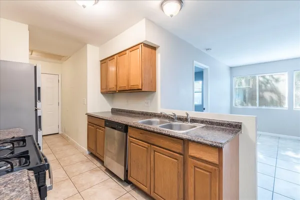$1,495 | 2302 Tern Circle, Unit B, Austin, TX 78744