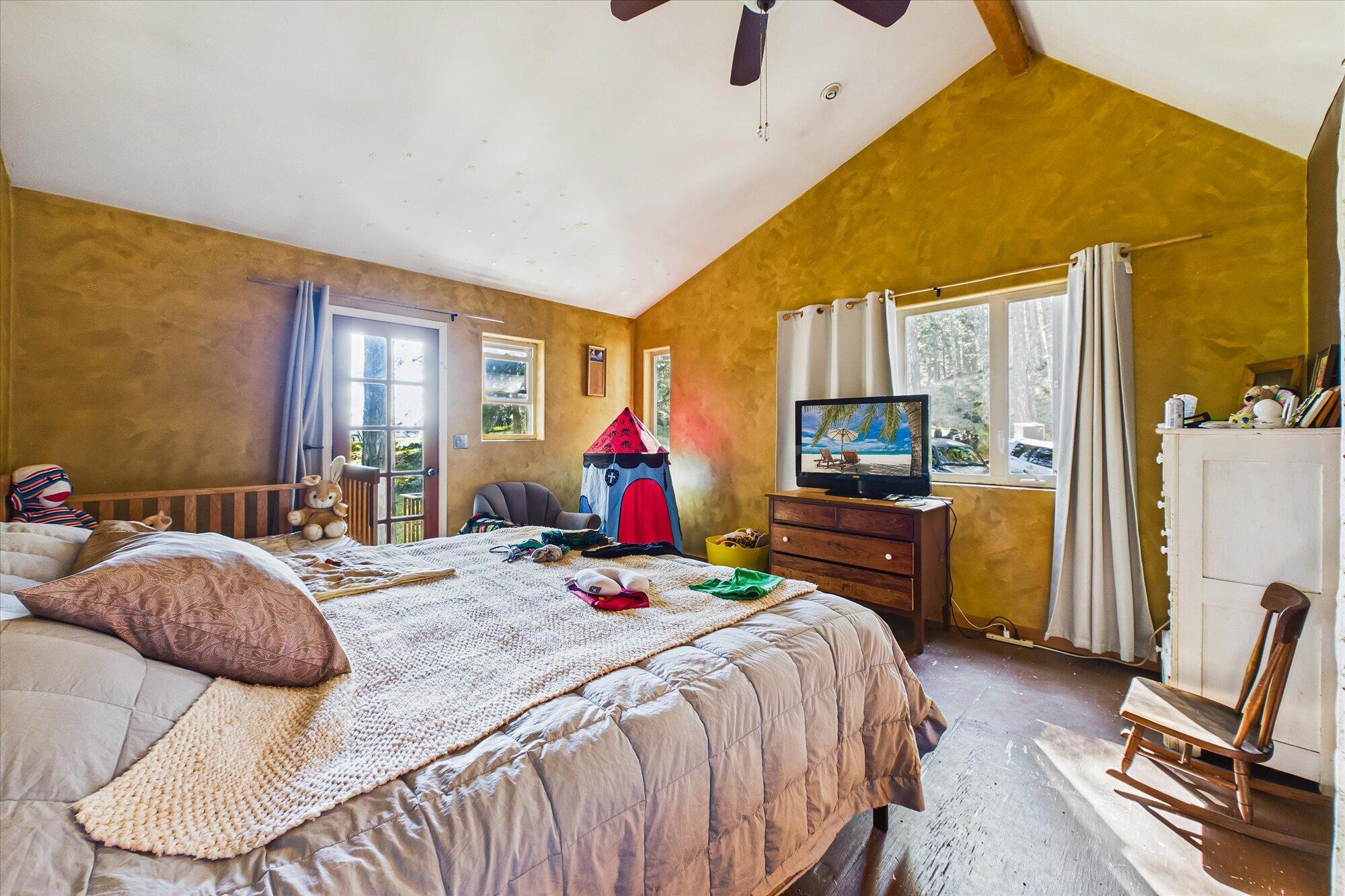3826 Thomas Road Miranda, CA 95553 - Photo 58 of 81