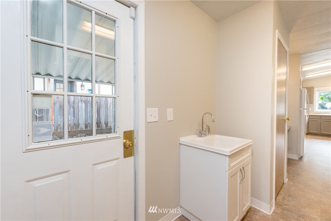 375 Union Avenue Southeast, Unit 147 Renton, WA 98059 - Photo 5 of 23 Gallery Image 5