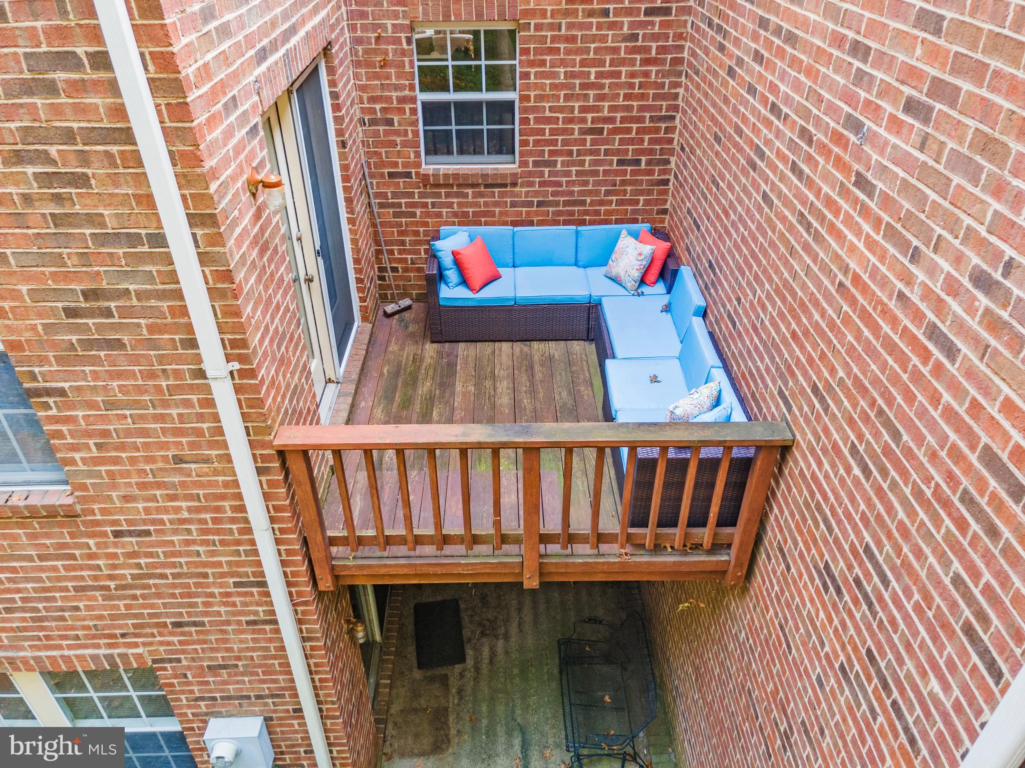 1468 Park Garden Lane Reston, VA 20194 - Photo 35 of 42 Balcony