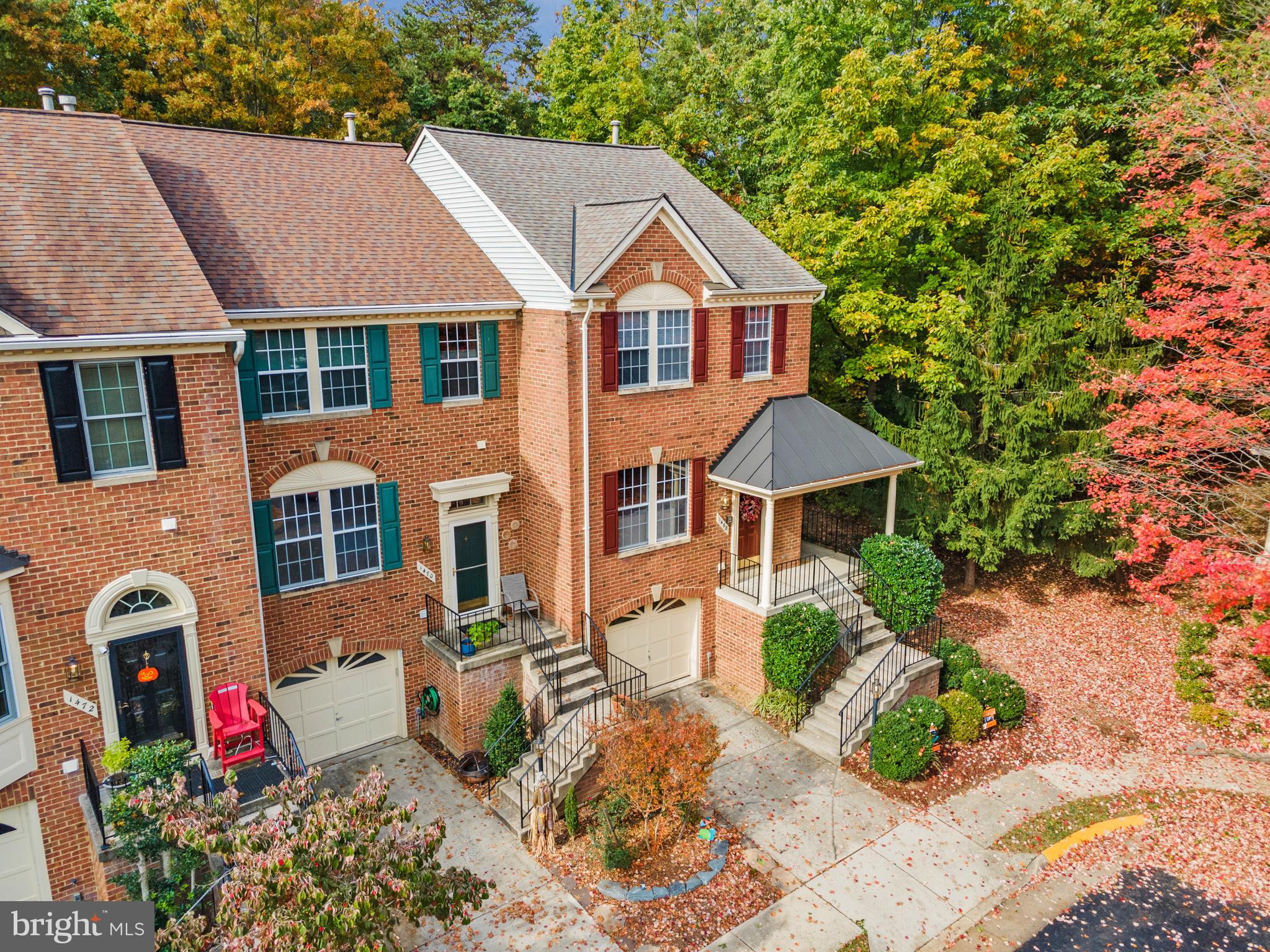 1468 Park Garden Lane Reston, VA 20194 - Photo 4 of 42 Exterior Front