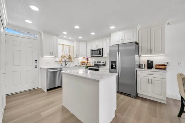 $425,000 | 775 Gulf Shore Drive, Unit 1081, Destin, FL 32541