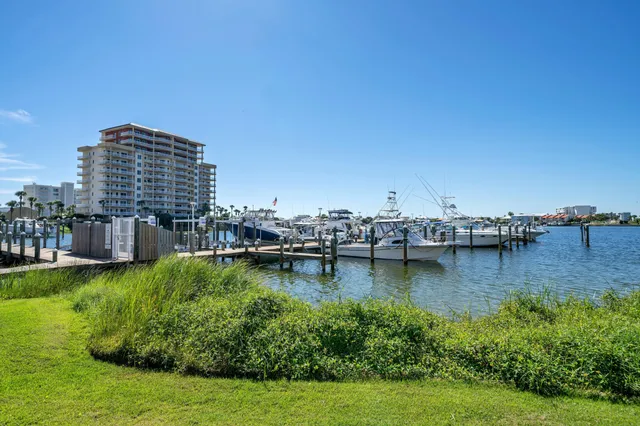 $425,000 | 775 Gulf Shore Drive, Unit 1081, Destin, FL 32541