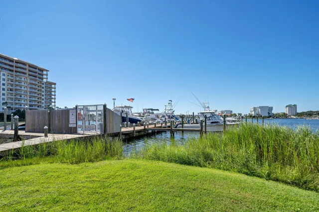 $425,000 | 775 Gulf Shore Drive, Unit 1081, Destin, FL 32541