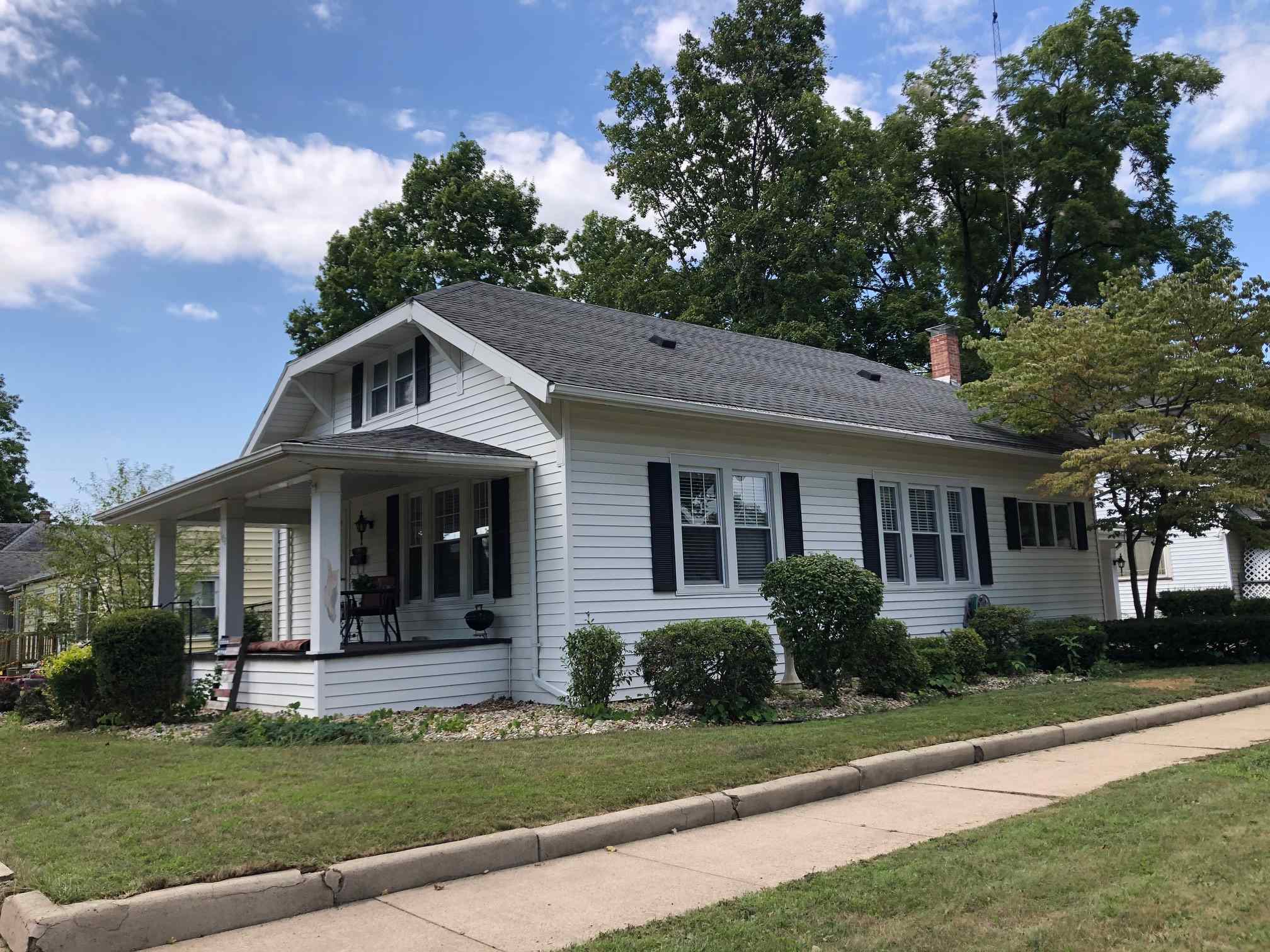 302 West 11th Street Rochester, IN 46975 - Photo 1 of 16