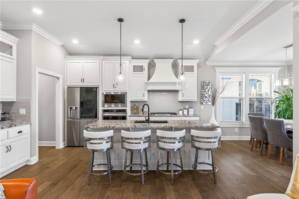 433 Northwest Kaylea Court Lee's Summit, MO 64081 - Photo 9 of 34