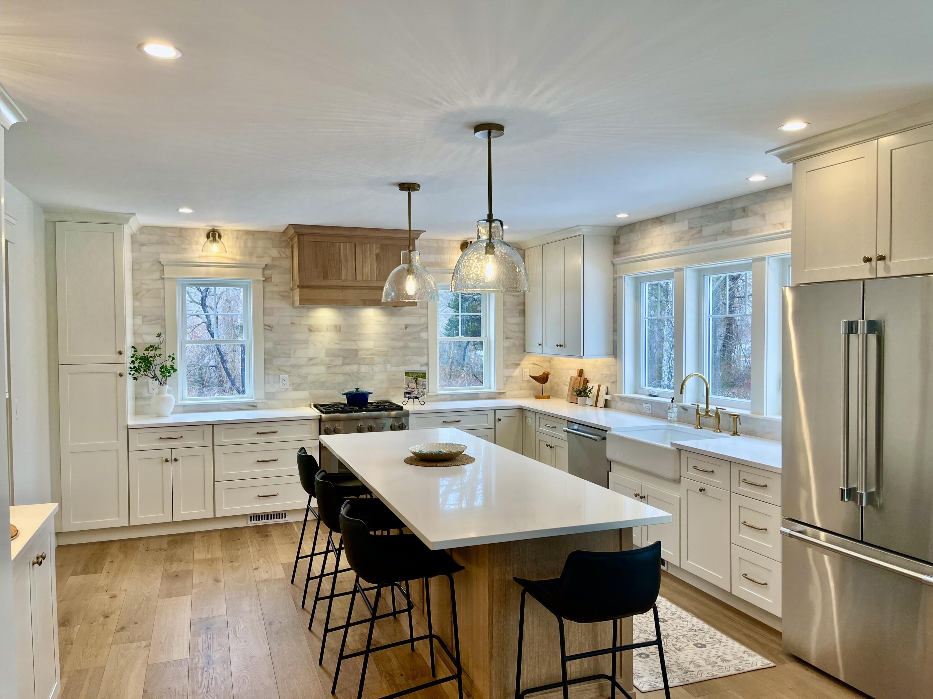 21 Seneca Lane Sandwich, MA 02563 - Photo 3 of 9 IMG_4204