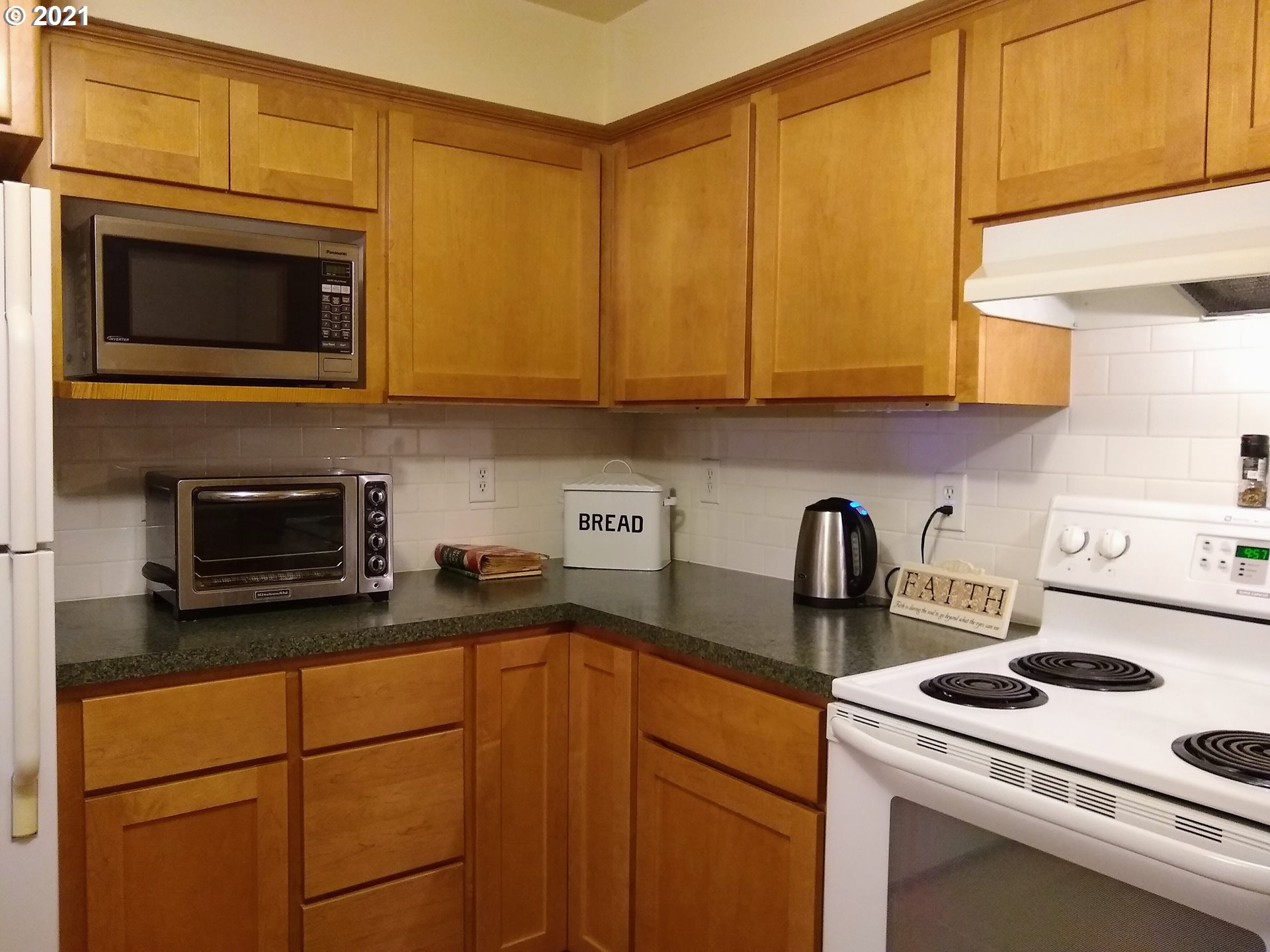 1245 Buckhorn Road Roseburg, OR 97470 - Photo 3 of 12 Gallery Image 3