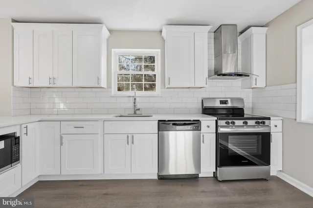 $584,900 | 221 Oak Lane, Tabernacle, NJ 08088