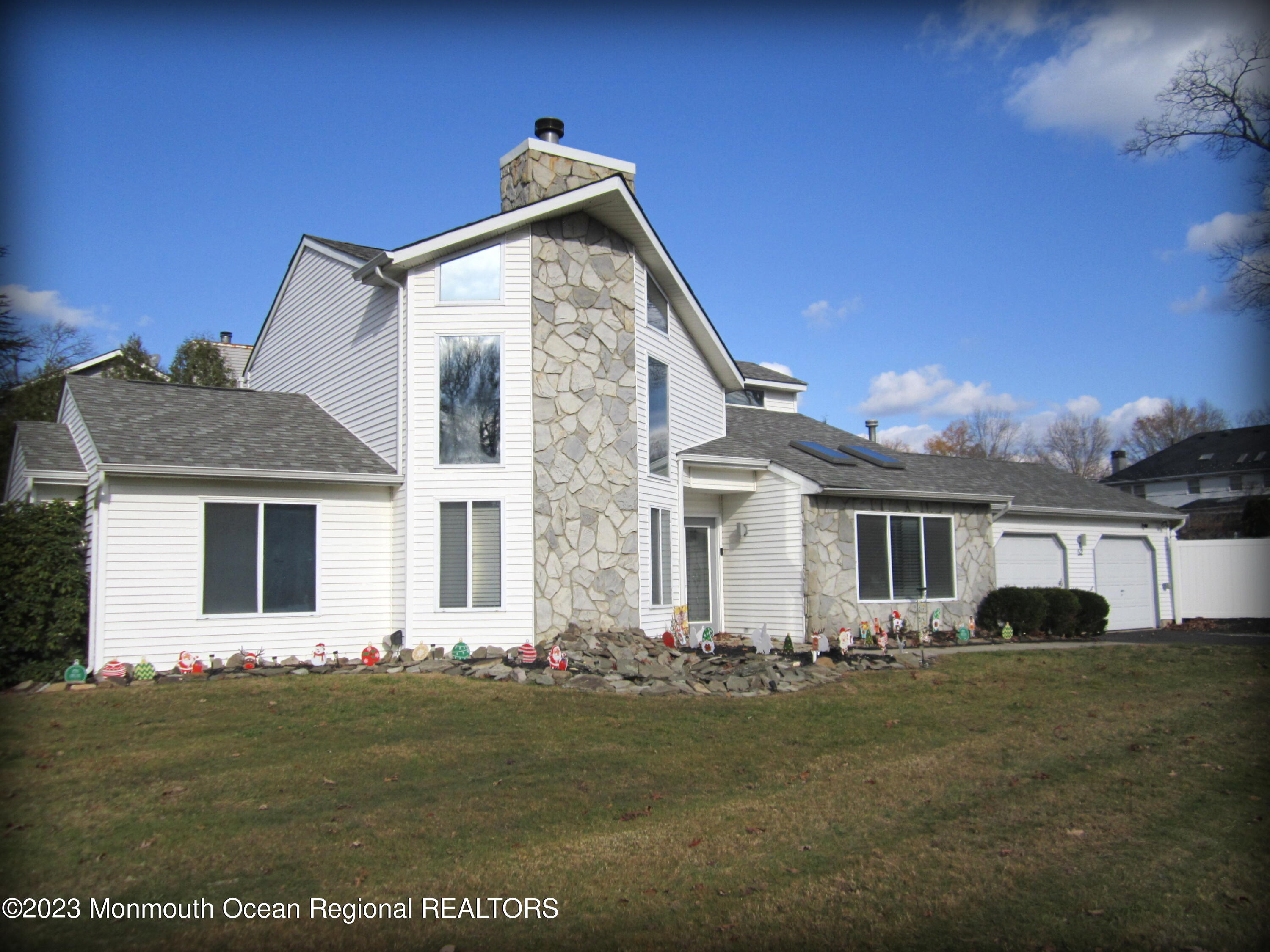 52 Union Hill Road Manalapan, NJ 07726 - Photo 2 of 12 IMG_4378