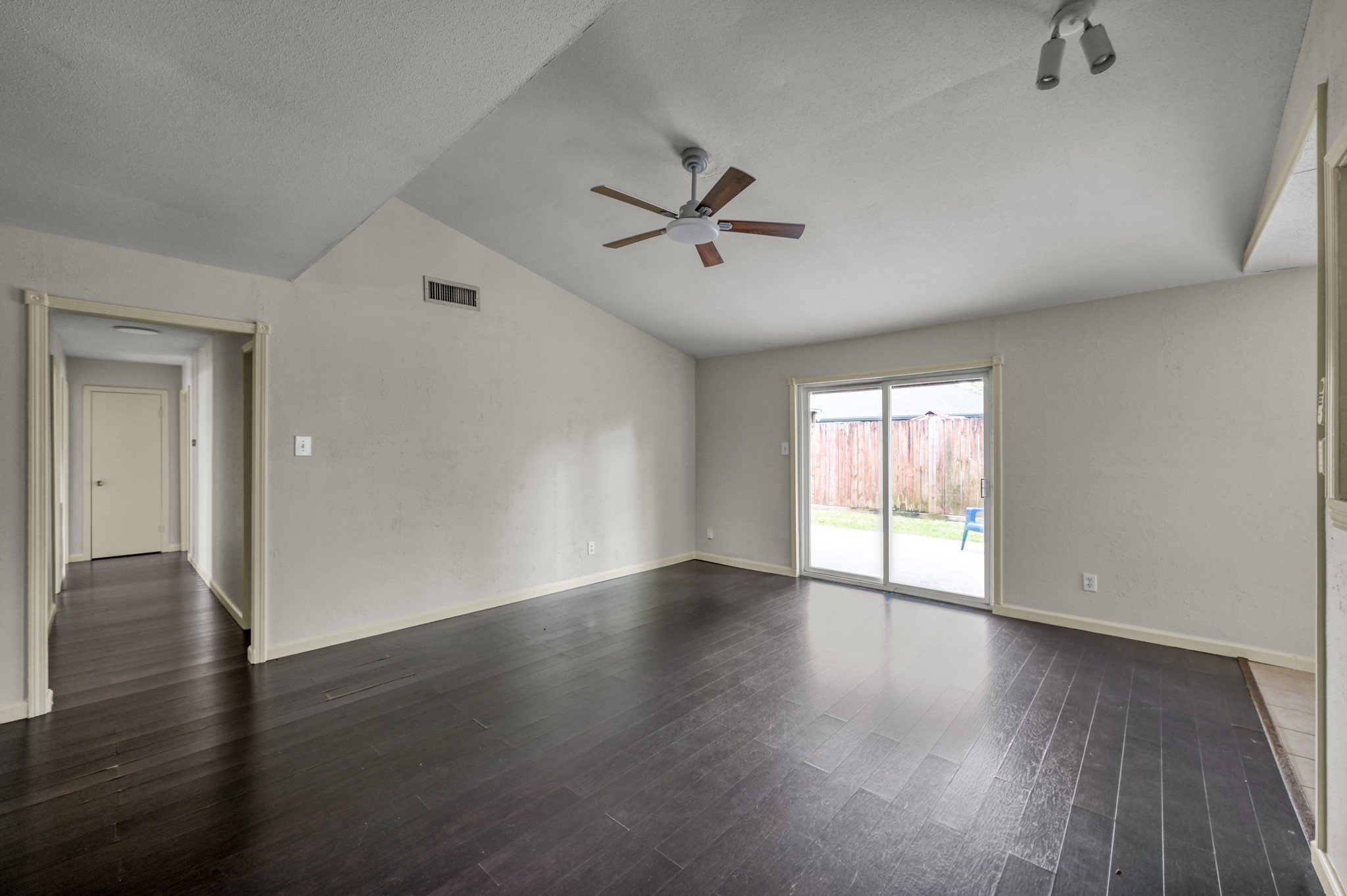 29318 Waltham Street Spring, TX 77386 - Photo 6 of 22