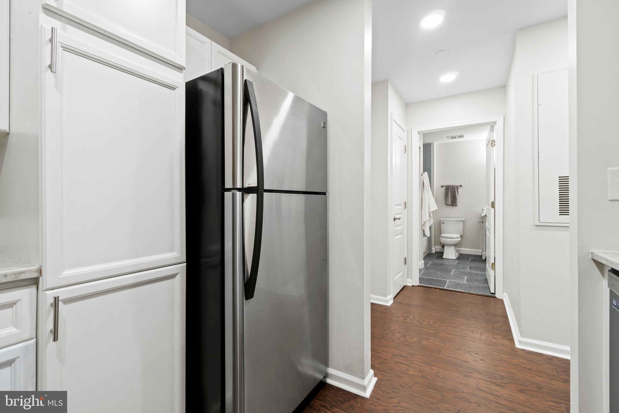 5573 Seminary Road, Unit 402 Falls Church, VA 22041 - Photo 17 of 36 Gallery Image 17