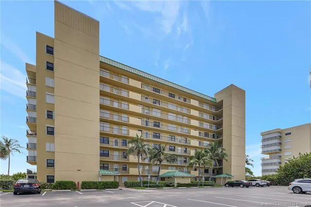 $2,800 | 7380 South Ocean Drive, Unit 420, Jensen Beach, FL 34957