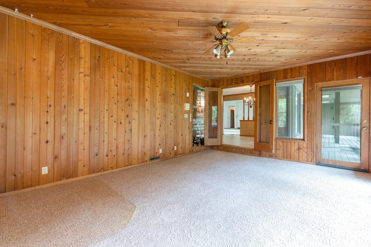 6833 Clovernook Road Rockford, IL 61107 - Photo 15 of 32 Gallery Image 15