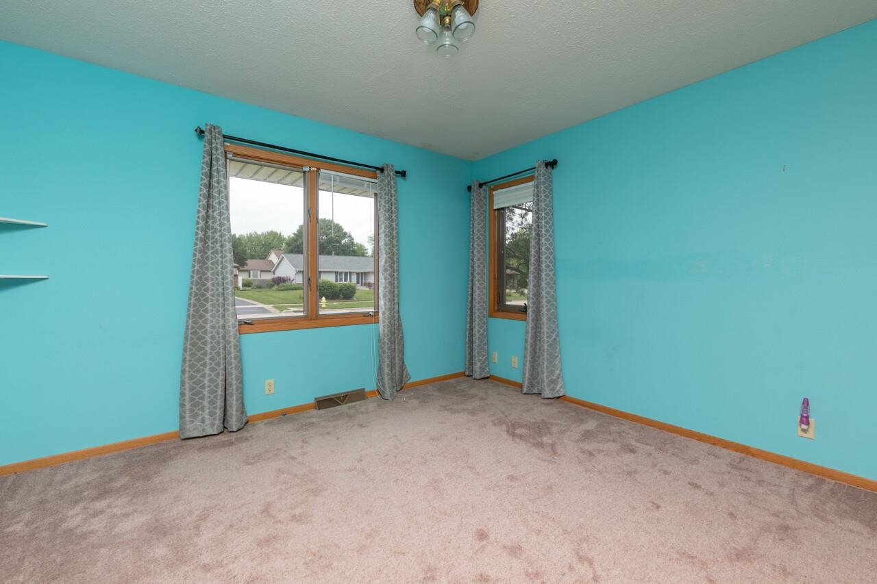 6833 Clovernook Road Rockford, IL 61107 - Photo 24 of 32 Gallery Image 24