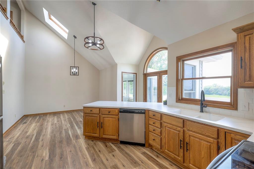 29300 Victory Road Paola, KS 66071 - Photo 11 of 98