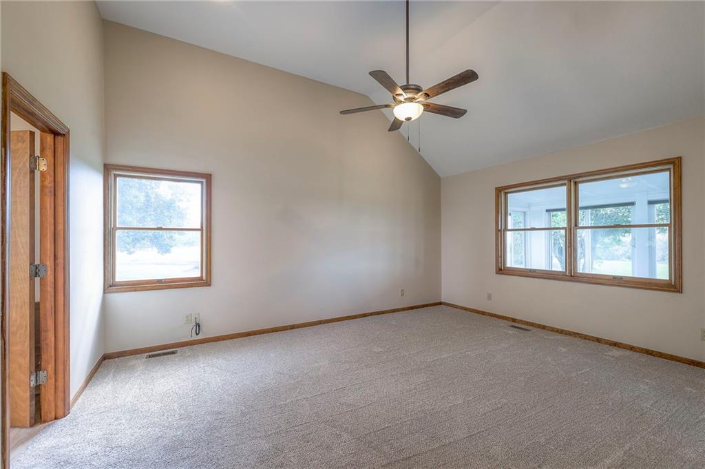 29300 Victory Road Paola, KS 66071 - Photo 29 of 98