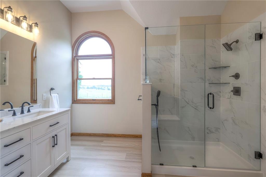 29300 Victory Road Paola, KS 66071 - Photo 32 of 98