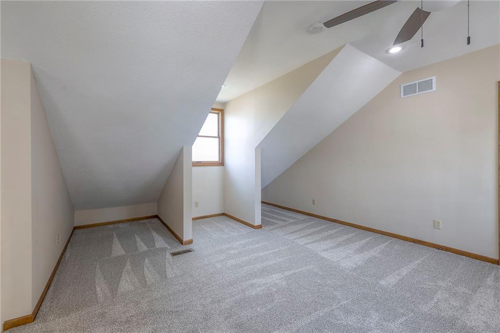 29300 Victory Road Paola, KS 66071 - Photo 37 of 98