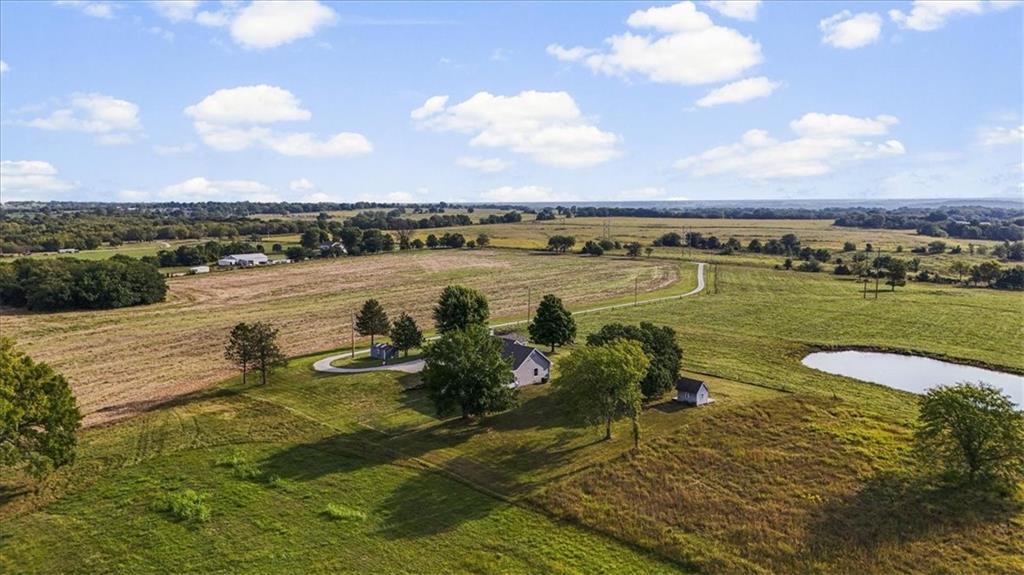 29300 Victory Road Paola, KS 66071 - Photo 58 of 98