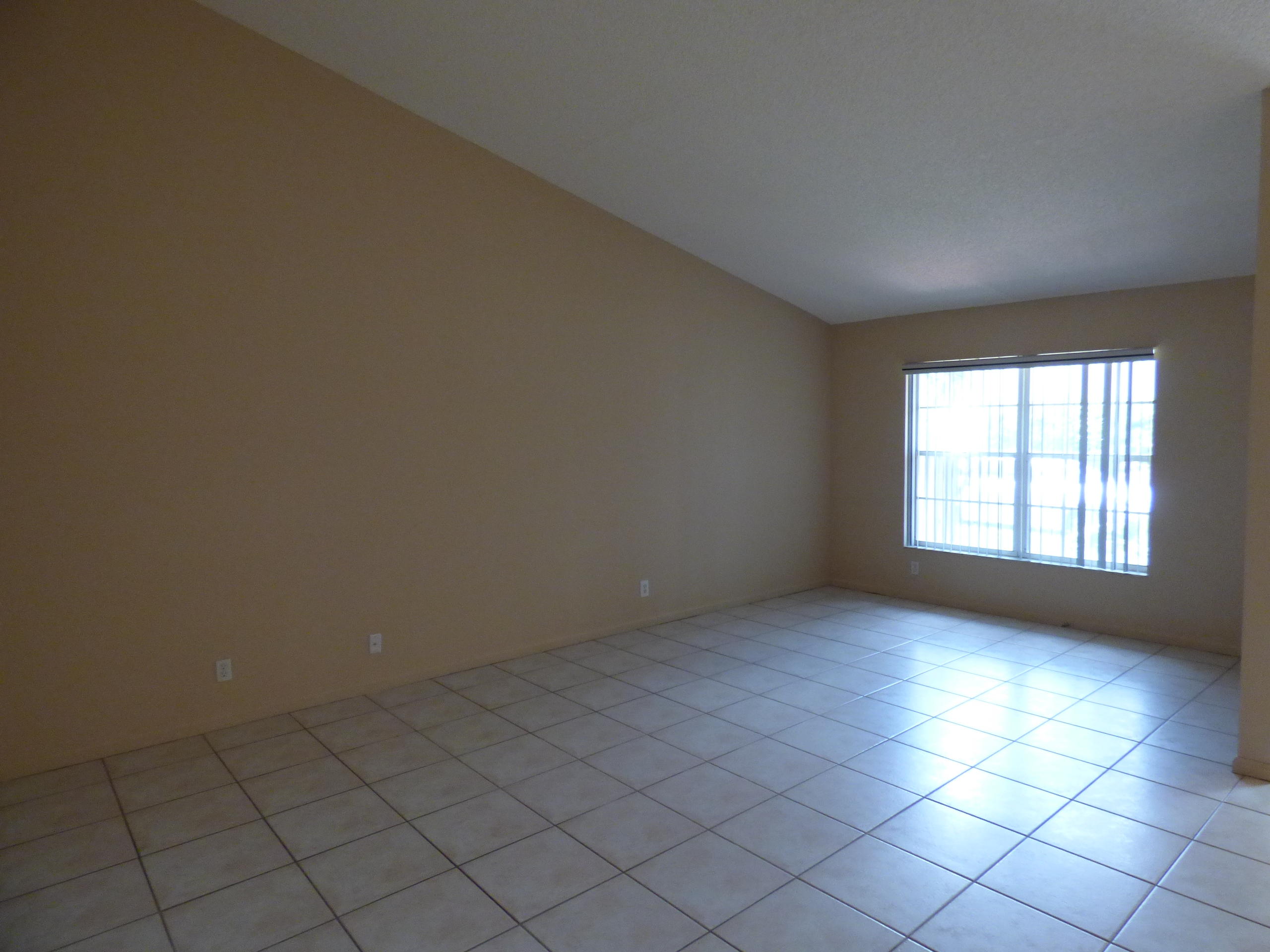 7398 Middleton Road Lake Worth, FL 33467 - Photo 4 of 10 Living Room
