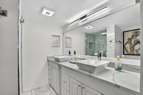 $5,500 | 20 Royal Palm Way, Unit 503, Boca Raton, FL 33432