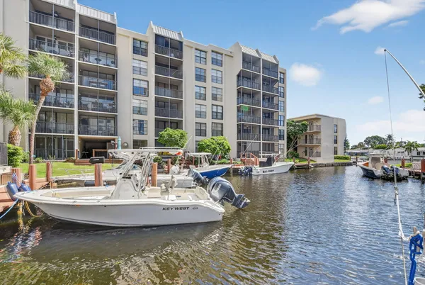 $5,500 | 20 Royal Palm Way, Unit 503, Boca Raton, FL 33432