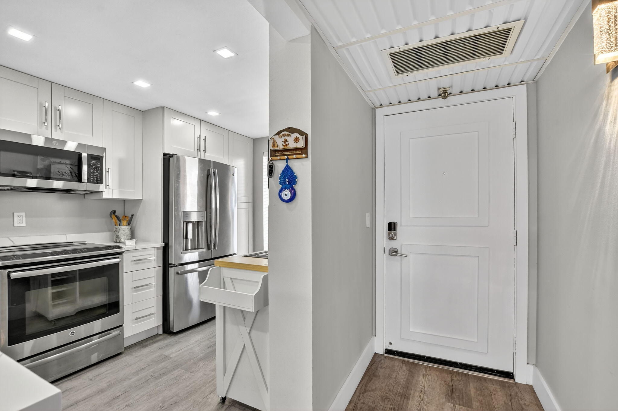 20 Royal Palm Way, Unit 503 Boca Raton, FL 33432 - Photo 4 of 57 3-web-or-mls-025_DSC_2296