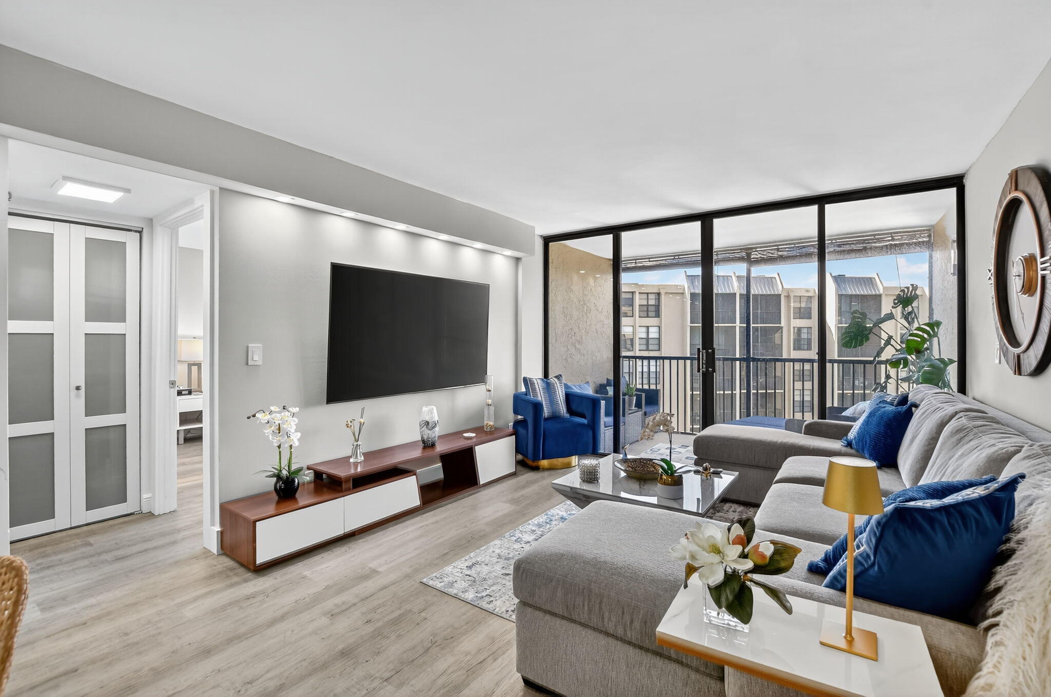 20 Royal Palm Way, Unit 503 Boca Raton, FL 33432 - Photo 8 of 57 7-web-or-mls-040_DSC_2371