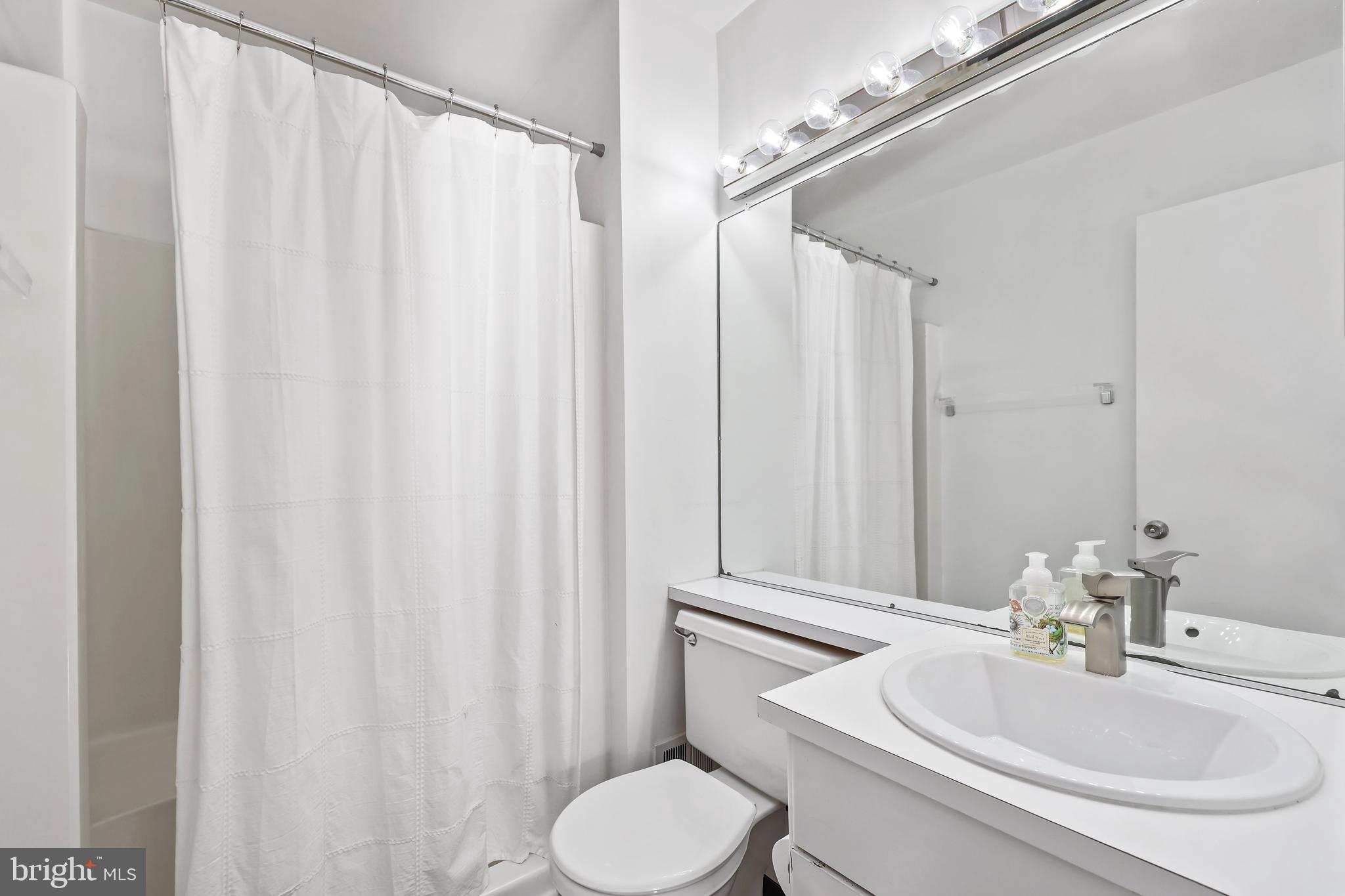 1545 Scandia Circle Reston, VA 20190 - Photo 19 of 49