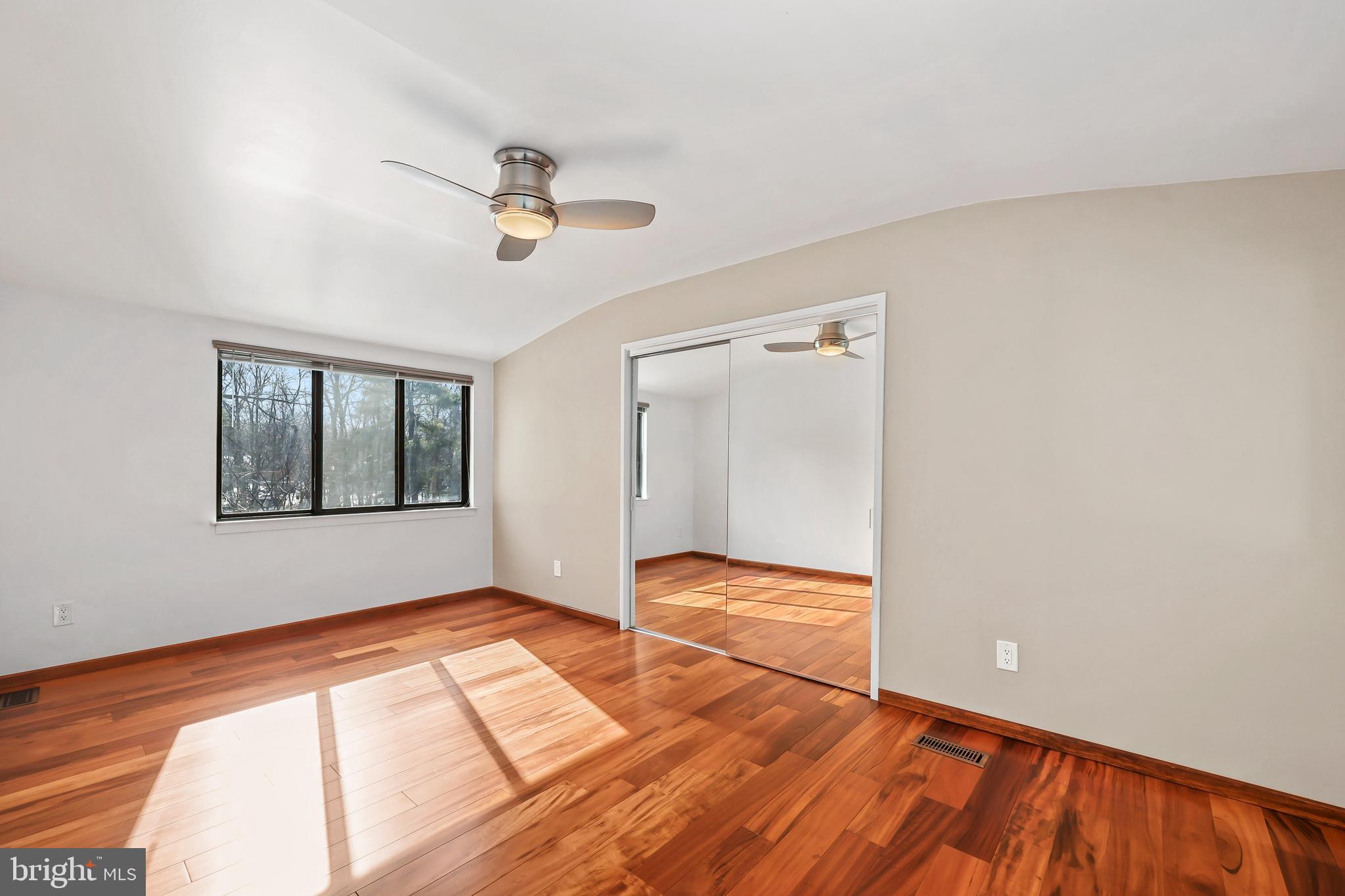 1545 Scandia Circle Reston, VA 20190 - Photo 20 of 49