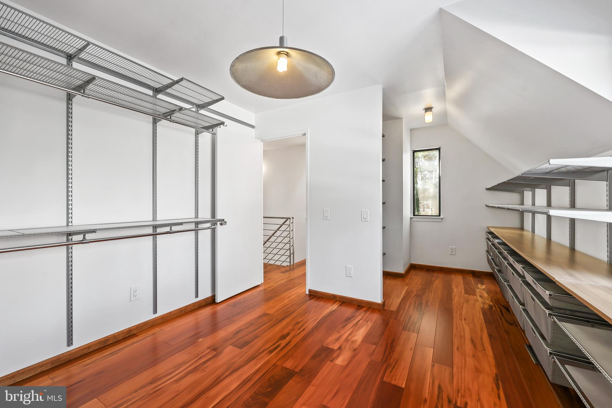 1545 Scandia Circle Reston, VA 20190 - Photo 22 of 49