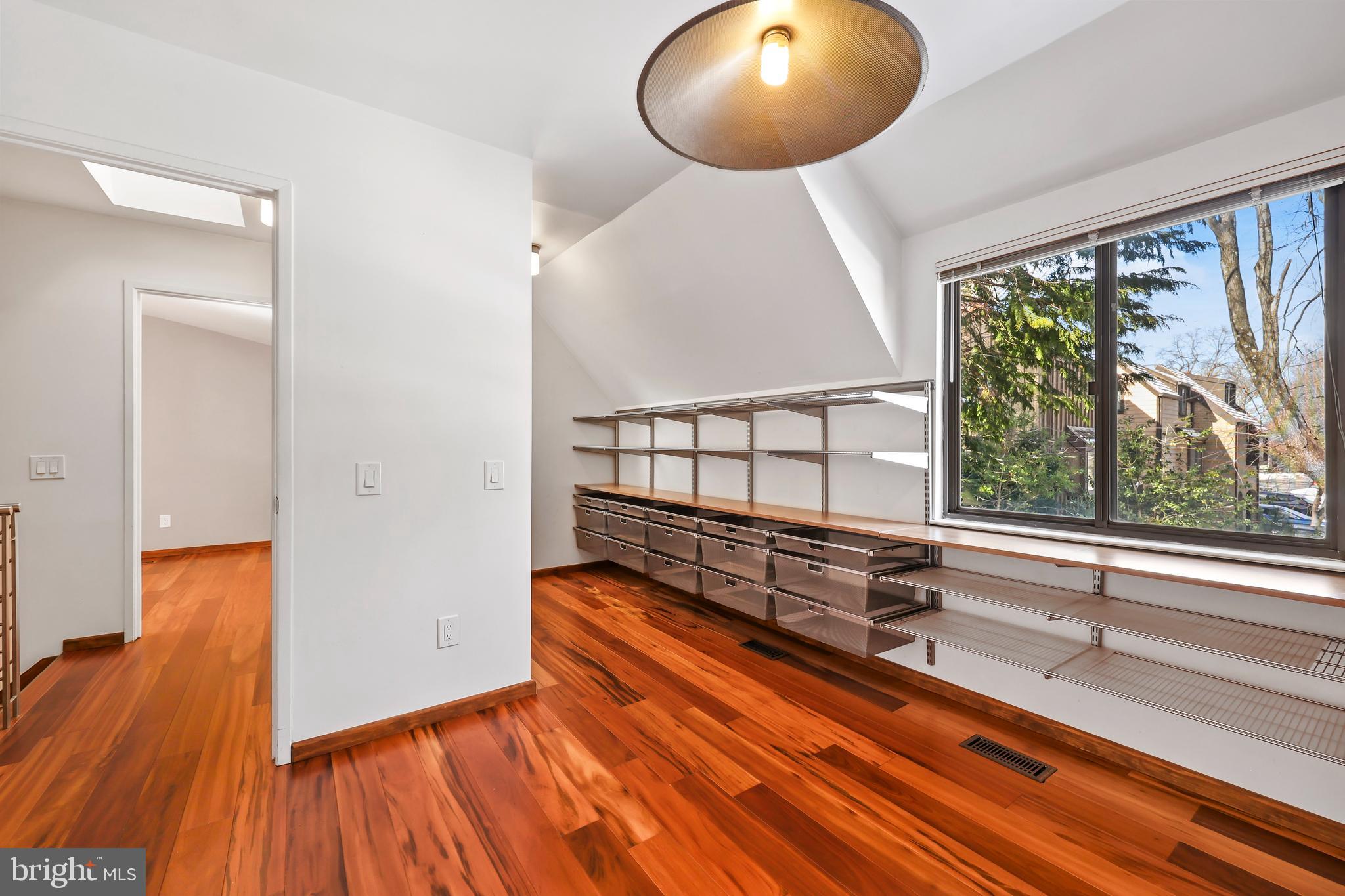 1545 Scandia Circle Reston, VA 20190 - Photo 23 of 49