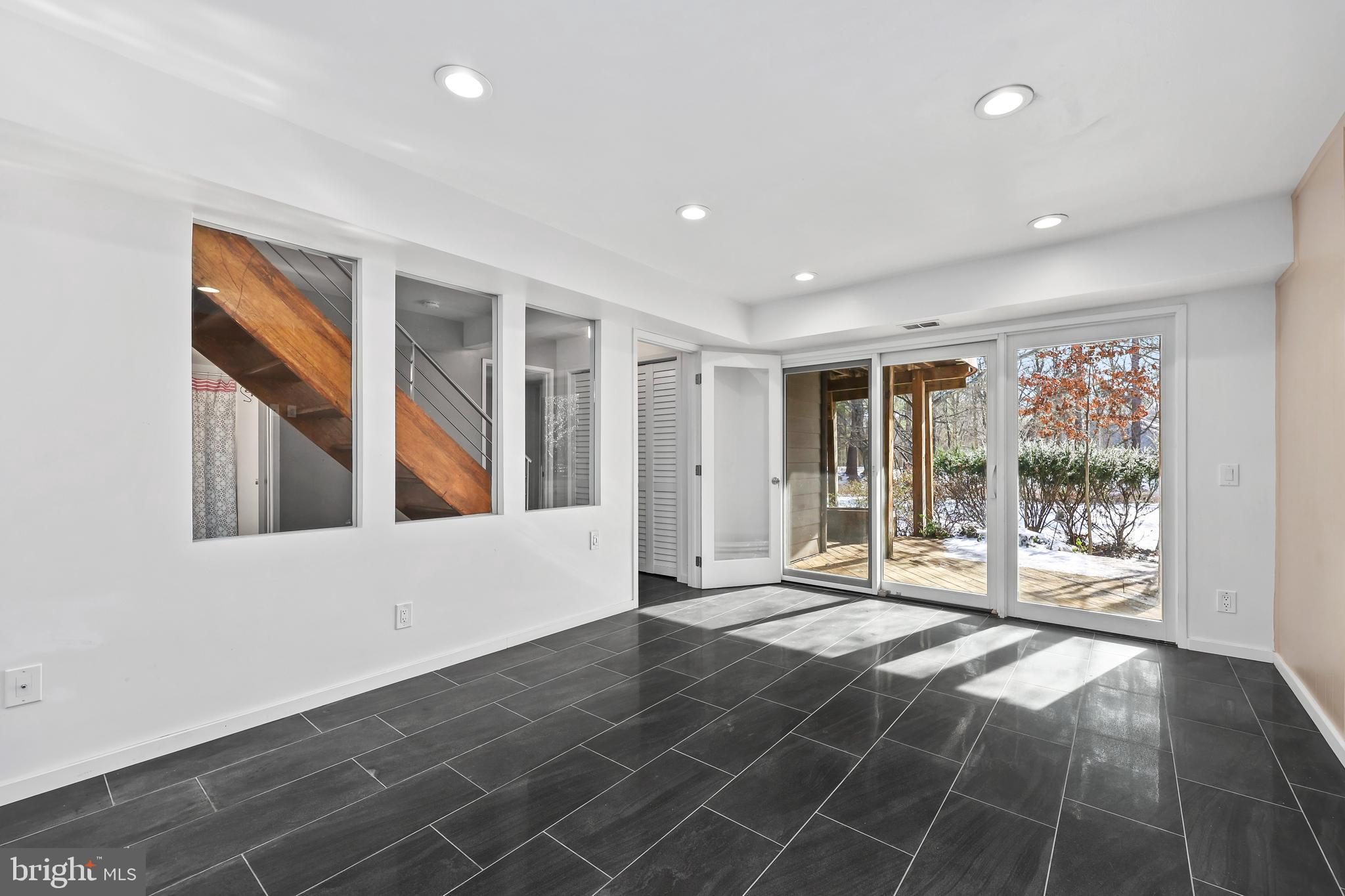 1545 Scandia Circle Reston, VA 20190 - Photo 27 of 49