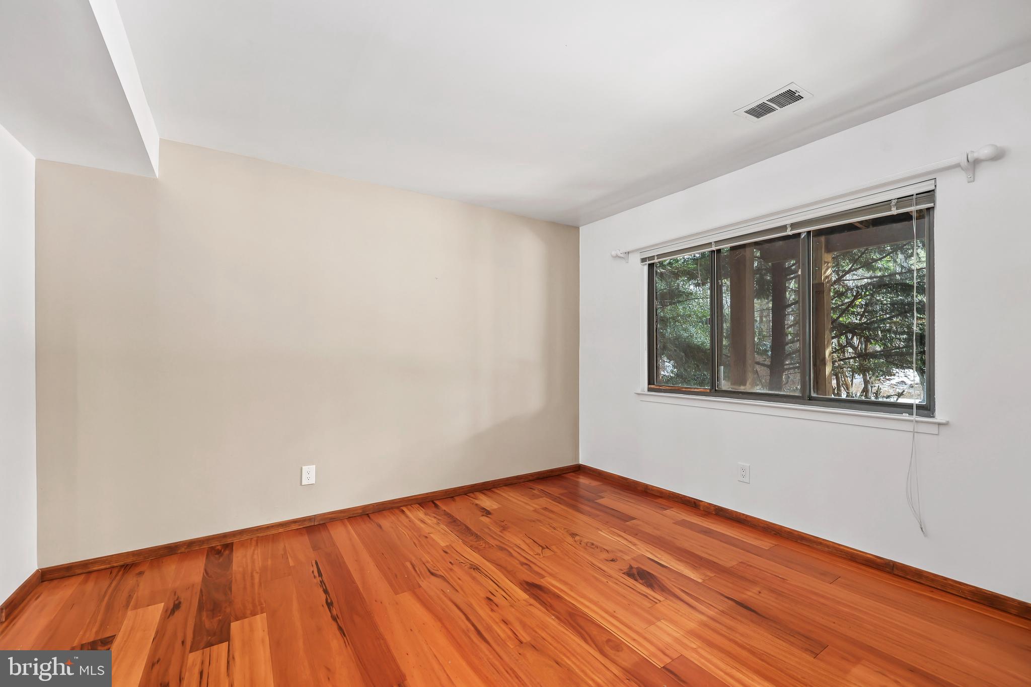 1545 Scandia Circle Reston, VA 20190 - Photo 30 of 49