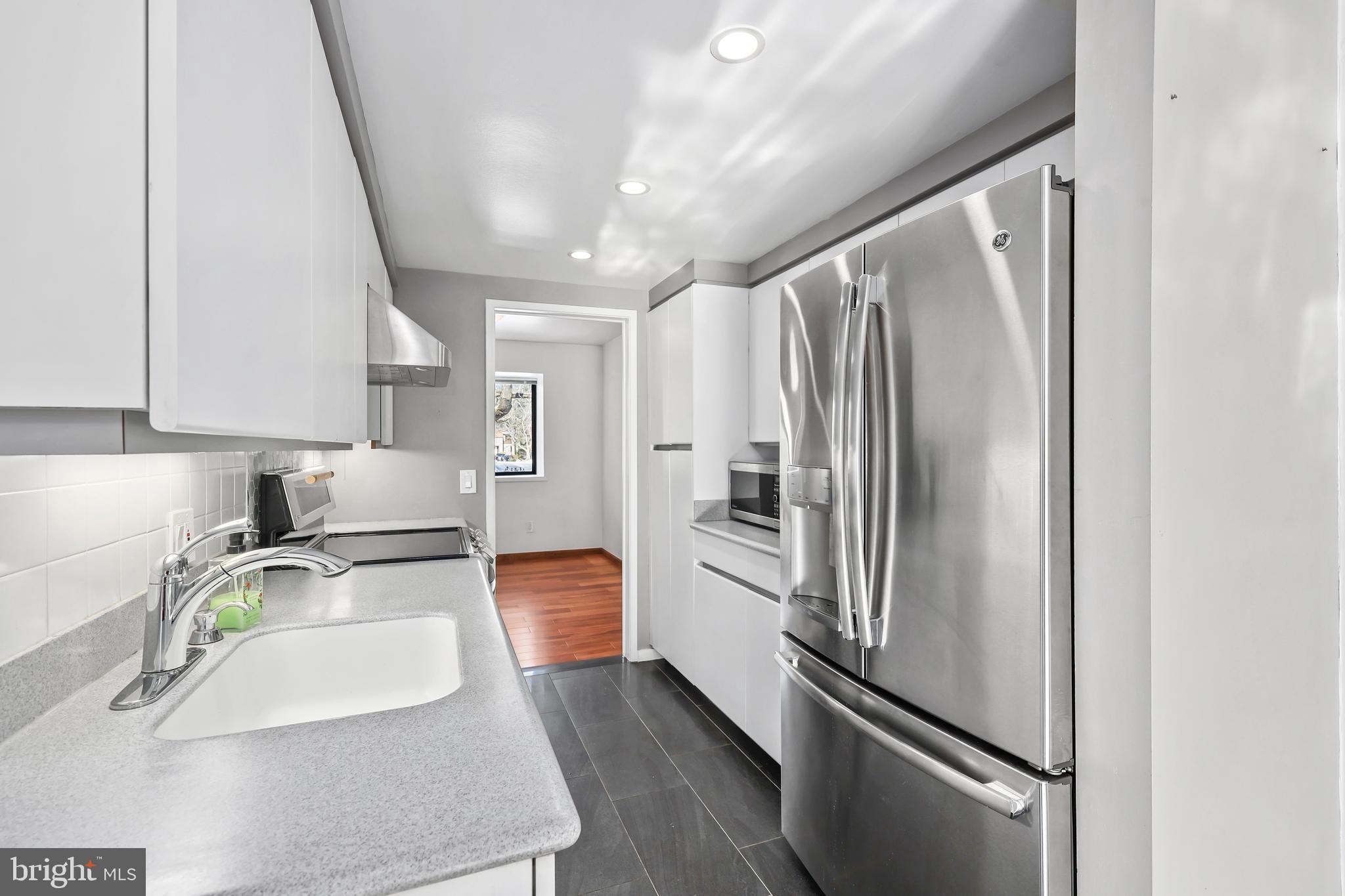 1545 Scandia Circle Reston, VA 20190 - Photo 10 of 49