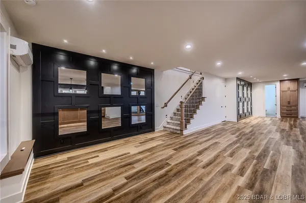 $2,240,000 | 31280 Los Breezes Circle, Rocky Mount, MO 65072