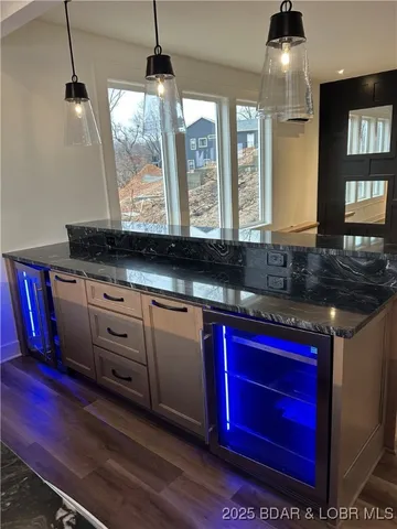 $2,240,000 | 31280 Los Breezes Circle, Rocky Mount, MO 65072