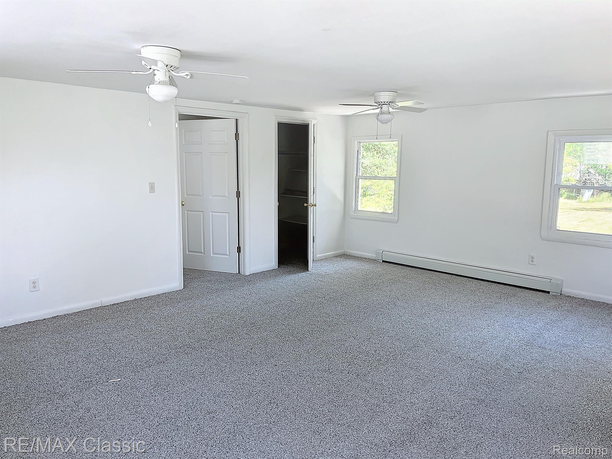 16587 Beech Daly Road Taylor, MI 48180 - Photo 31 of 47 2nd primary bedroom entrance and closet