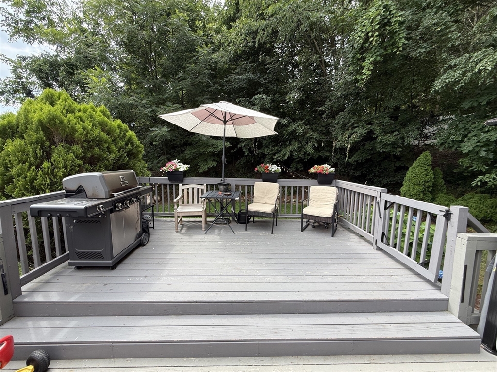 74 Wilkinson Street Worcester, MA 01606 - Photo 9 of 25