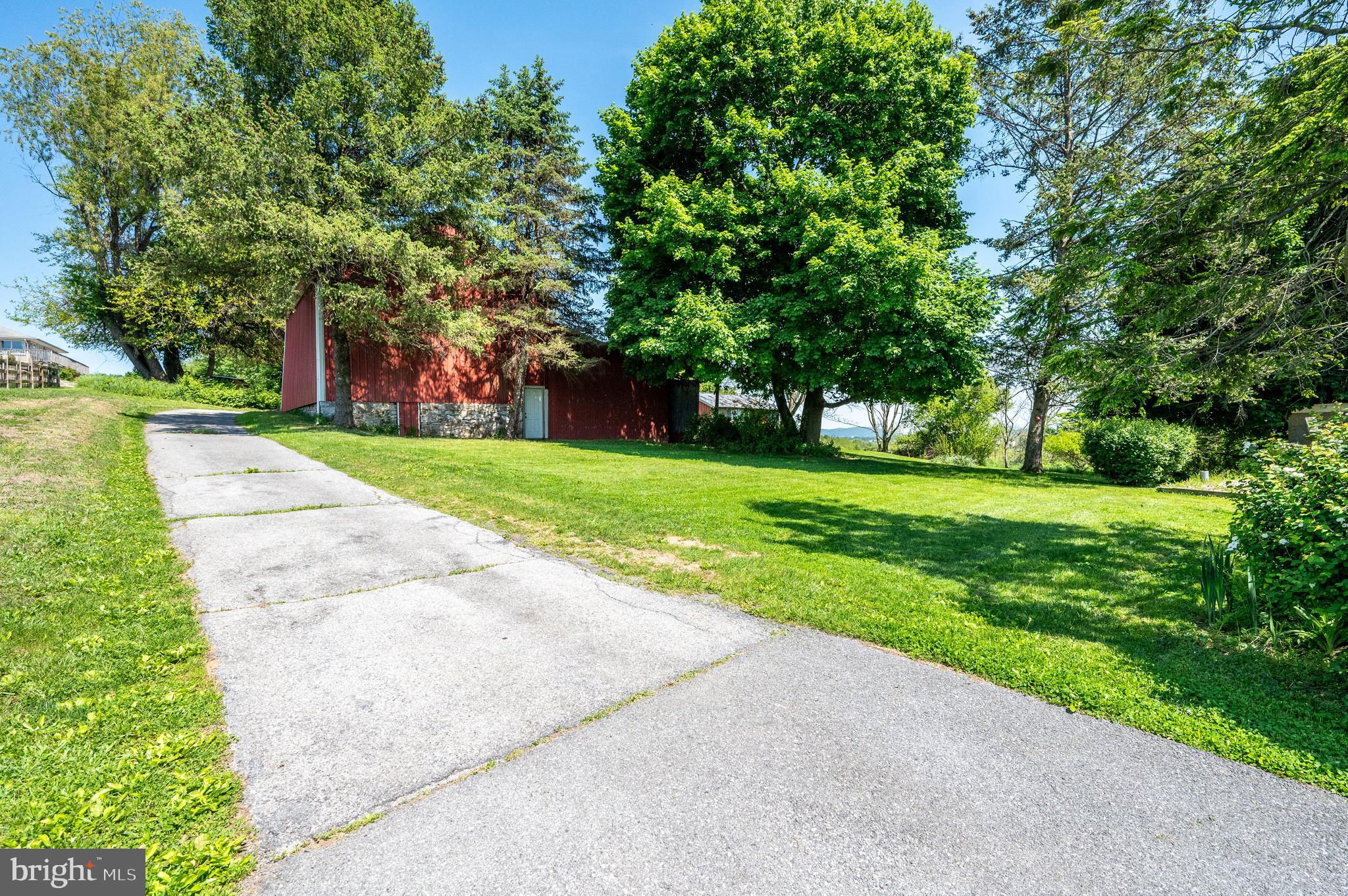 3577 State Hill Road Reading, PA 19608 - Photo 30 of 51 Driveway
