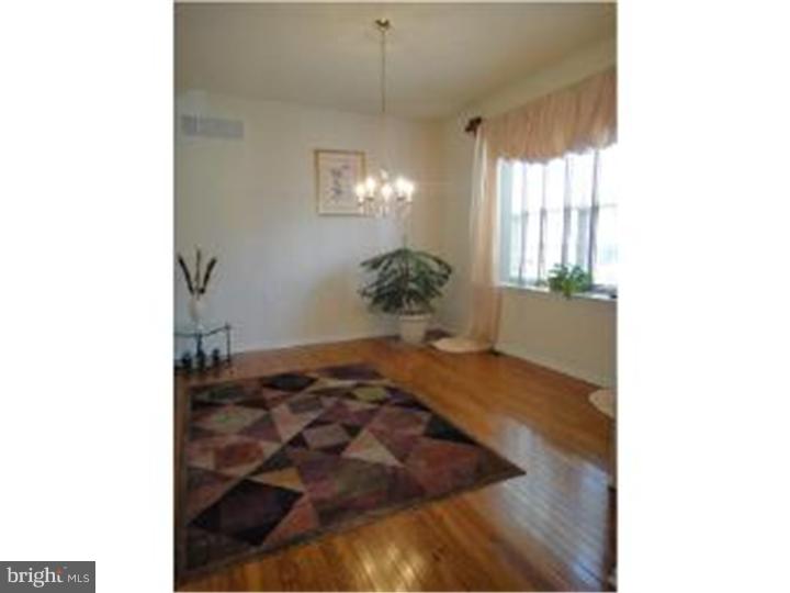 15 Bluebonnet Road Langhorne, PA 19047 - Photo 4 of 15 Gallery Image 4