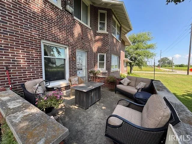 $446,405 | 1024 West State Road 352, Boswell, IN 47921