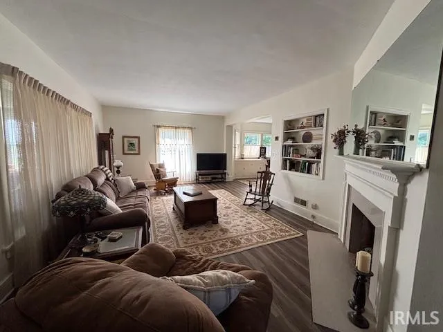 $446,405 | 1024 West State Road 352, Boswell, IN 47921