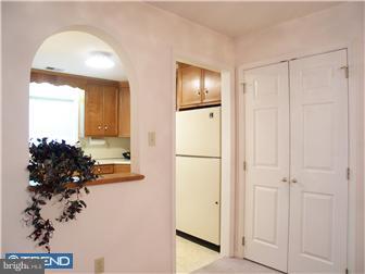 950 Cold Spring Road, Unit 2 Allentown, PA 18103 - Photo 4 of 12 Gallery Image 4