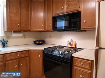 950 Cold Spring Road, Unit 2 Allentown, PA 18103 - Photo 6 of 12 Gallery Image 6