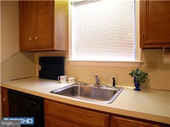 950 Cold Spring Road, Unit 2 Allentown, PA 18103 - Photo 7 of 12 Gallery Image 7