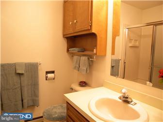 950 Cold Spring Road, Unit 2 Allentown, PA 18103 - Photo 9 of 12 Gallery Image 9