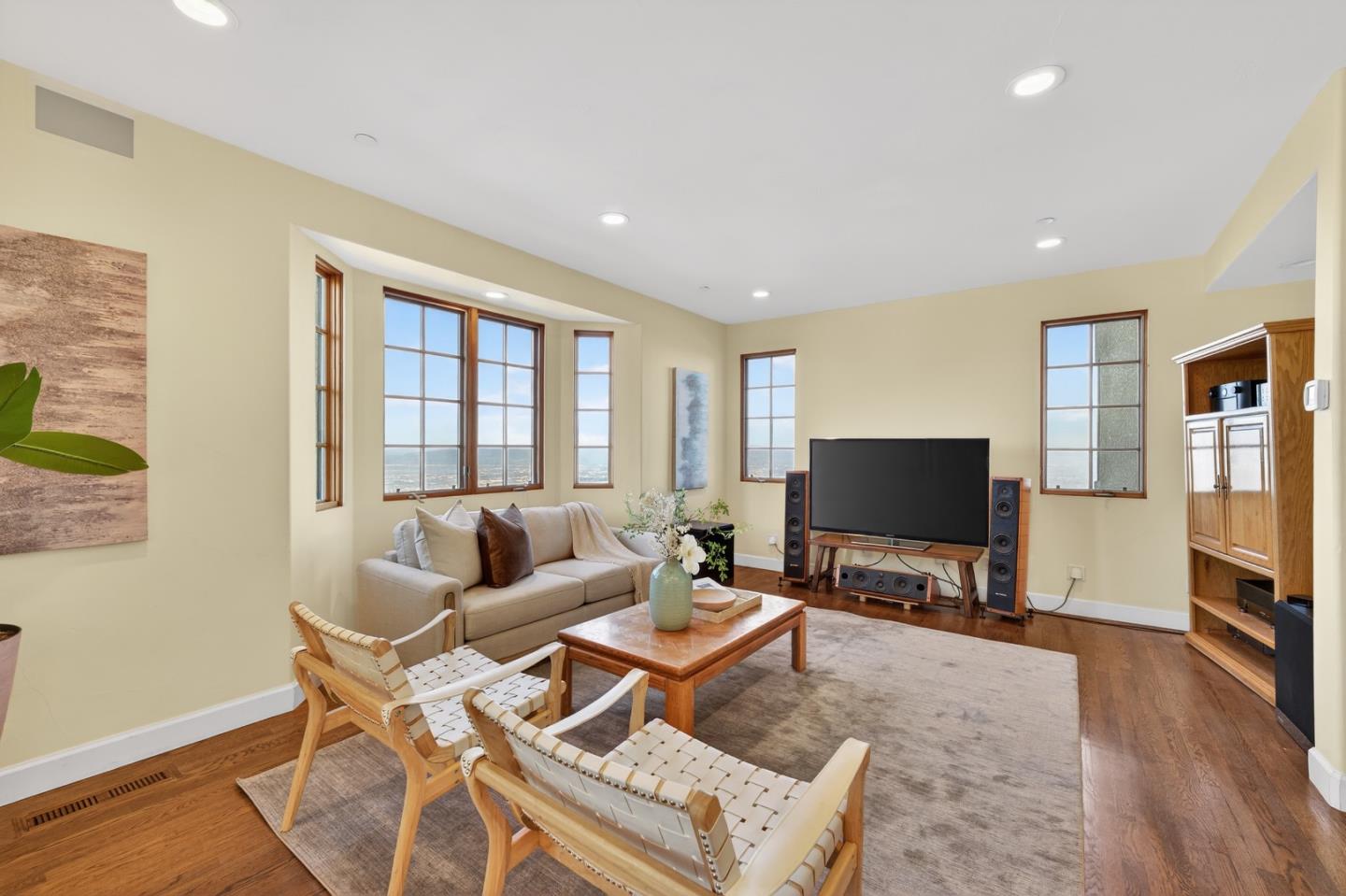 17599 Montebello Road Cupertino, CA 95014 - Photo 14 of 83