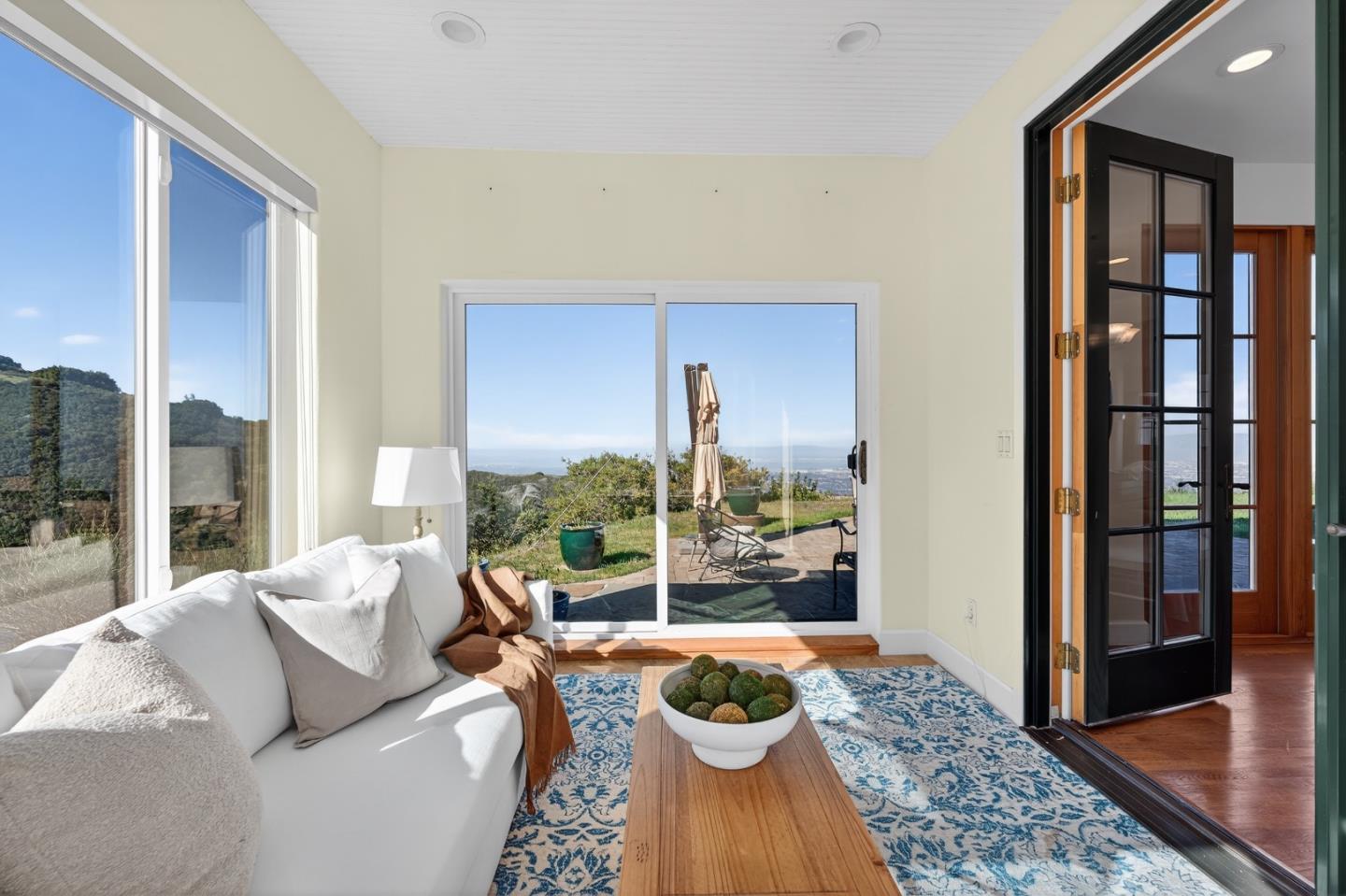 17599 Montebello Road Cupertino, CA 95014 - Photo 19 of 83